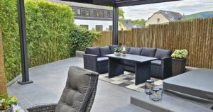 Seitliche Zip-Markise offen